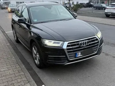 Second-hand Audi Q5 Sport 163 CP (119 kW) 2018 Negru SUV