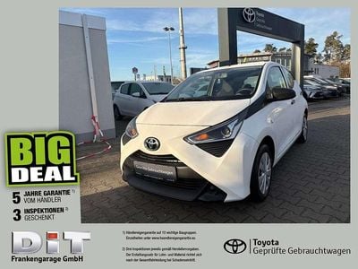 Schneeweiss Gebraucht 2021 Toyota Aygo Business Edition Kleinwagen | 10.190 € (Fairer Preis)