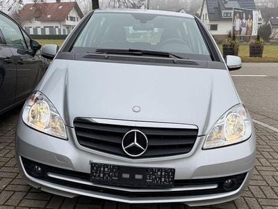 Silber Gebraucht 2011 Mercedes A180 Van / Kleinbus | 7.400 € (Etwas zu teuer)