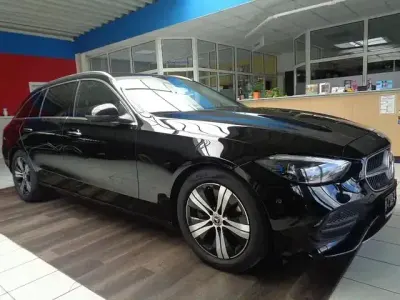 Gebraucht Mercedes C200 184 PS (135 kW) 2023 Schwarz Kombi