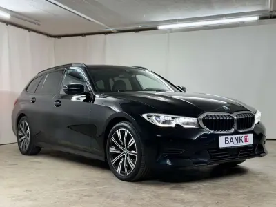 Gebraucht BMW 320 Advantage 190 PS (139 kW) 2022 Schwarz ii/bonnet fluid black Kombi