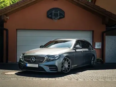 Gebraucht Mercedes E43 AMG AMG 401 PS (294 kW) 2017 Grau Limousine