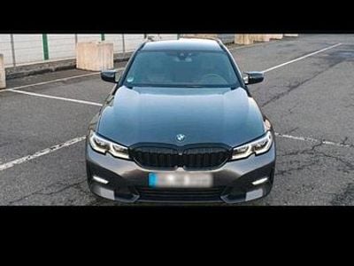Gebraucht BMW 330 M Sport 286 PS (210 kW) 2021 Grau Kombi