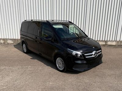 Mercedes V220