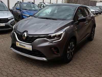 Gebraucht Renault Captur Techno 140 PS (102 kW) 2023 Grau SUV