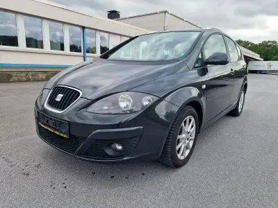 Gebraucht Seat Altea XL Style 105 PS (77 kW) 2011 Grau Van / Kleinbus