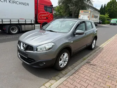 Gebraucht Nissan Qashqai Acenta 141 PS (103 kW) 2013 Grau SUV