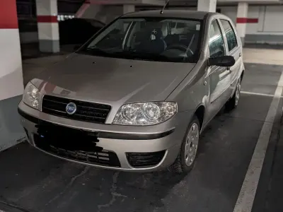 Usata Fiat Punto 60 CV (44 kW) 2004 Argento Utilitaria