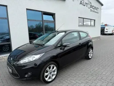 Gebraucht Ford Fiesta Champions Edition 82 PS (60 kW) 2012 Schwarz Kleinwagen
