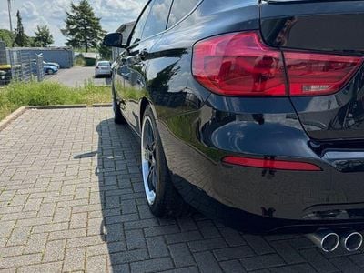 Gebraucht BMW 320 Gran Turismo 190 PS (139 kW) 2017 Schwarz Limousine