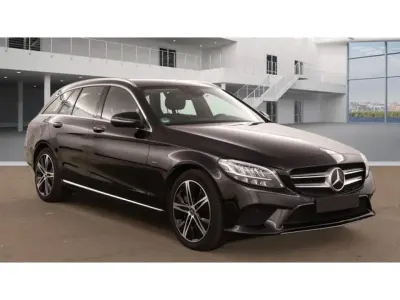 Gebraucht Mercedes C300e 306 PS (225 kW) 2021 Obsidianschwarz (metallic) Kombi