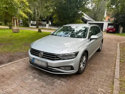 Gebraucht VW Passat 150 PS (110 kW) 2020 Grau Kombi