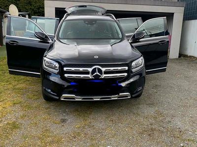 Usata Mercedes GLB180 116 CV (85 kW) 2023 Nero SUV