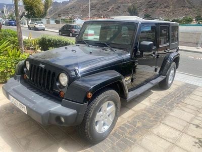 Second-hand Jeep Wrangler Unlimited Sahara 200 CP (147 kW) 2010 Negru SUV