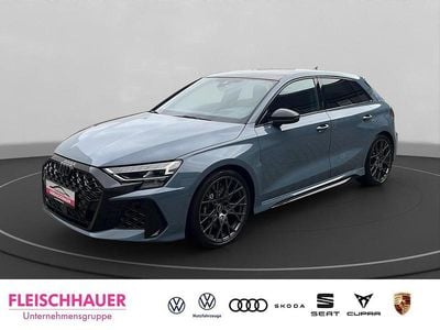 Kemoragrau metallic Gebraucht 2020 Audi RS3 Sport Limousine | 62.490 €