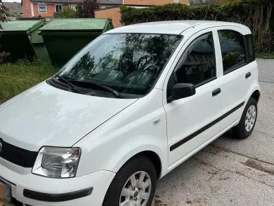 Używany Fiat Panda 54 KM (39 kW) 2009 Biały Hatchback
