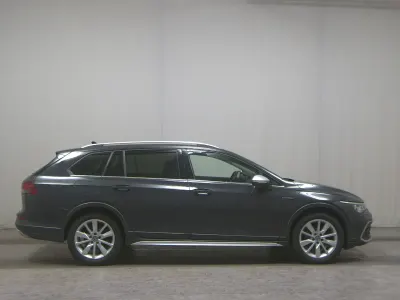 Second-hand VW Golf Alltrack 200 CP (147 kW) 2023 Gri Break