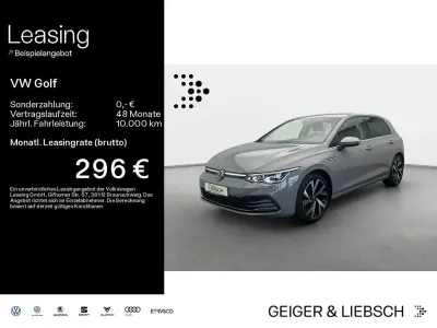 Gebraucht VW Golf VIII Style 131 PS (96 kW) 2024 Mondsteingrau Limousine