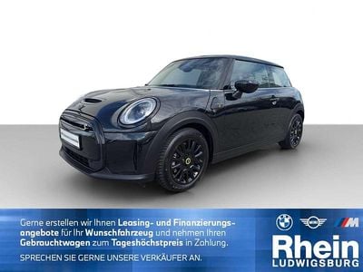 Gebraucht Mini Cooper SE 135 kW (184 PS) 2023 Midnight black metallic Kleinwagen