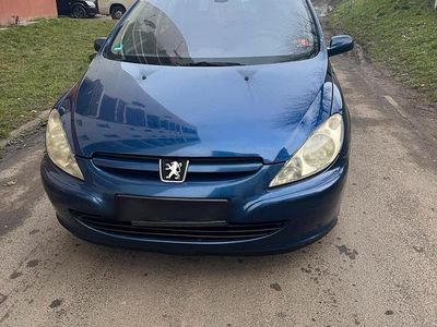 Blau Gebraucht 2004 Peugeot 307 Kombi | 1.200 € (Etwas zu teuer)