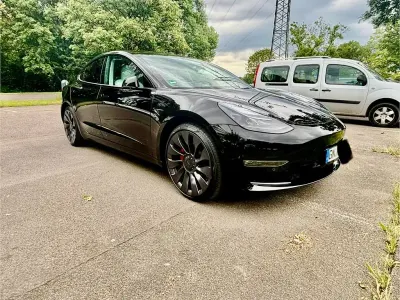 Occasion Tesla Model 3 Performance 392 kW (534 PK) 2022 Zwart Sedan