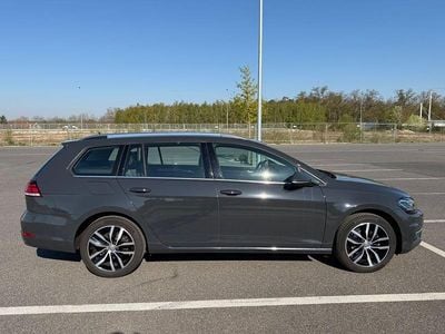 Usata VW Golf VII Highline 150 CV (110 kW) 2020 Grigio Station wagon