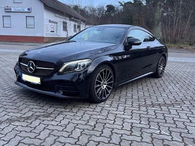Gebraucht Mercedes C300 258 PS (189 kW) 2018 Schwarz Coupé