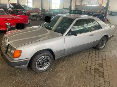 Gebraucht Mercedes 230 130 PS (95 kW) 1989 Grau Coupé