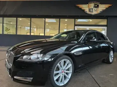 Käytetty Jaguar XF Prestige 300 HP (220 kW) 2018 Musta Sedan