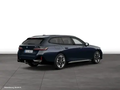 Gebraucht BMW 550e 489 PS (359 kW) 2025 Schwarz Kombi