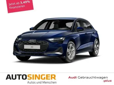 Gebraucht Audi A3 Advanced Plus 150 PS (110 kW) 2025 Blau Limousine