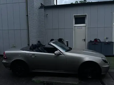 Gebraucht Mercedes SLK200 163 PS (119 kW) 2003 Silber Cabrio