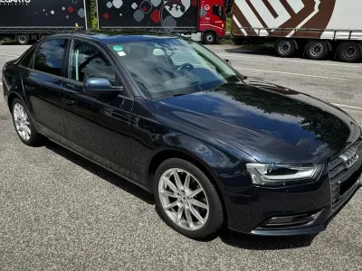 Gebraucht Audi A4 Ambition 211 PS (155 kW) 2013 Blau Limousine