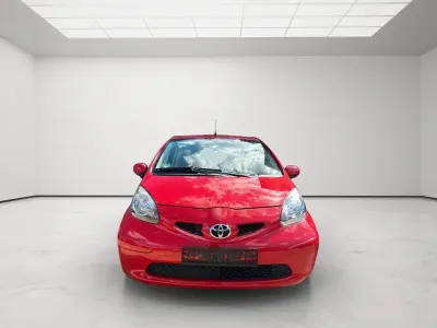 Gebraucht Toyota Aygo Cool 68 PS (50 kW) 2007 Rot Kleinwagen
