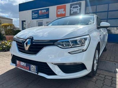Gebraucht Renault Mégane IV Life 116 PS (85 kW) 2019 Weiß Limousine
