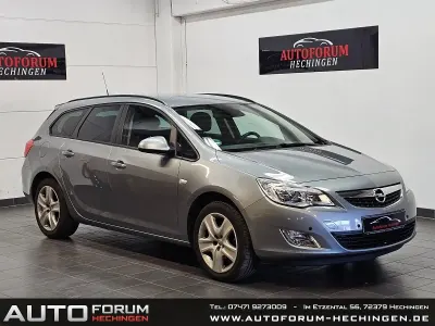 Usata Opel Astra Design Edition 140 CV (102 kW) 2012 Argento Station wagon