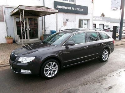Gebraucht Skoda Superb Family 125 PS (91 kW) 2011 Braun Kombi