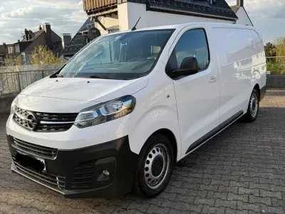 Gebraucht Opel Vivaro-e Combi 122 PS (89 kW) 2020 Weiß Van / Kleinbus