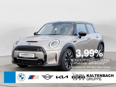 Grau Gebraucht 2024 Mini Cooper S Classic Kleinwagen | 27.890 € (Etwas zu teuer)