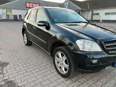Brugt Mercedes ML320 224 HK (164 kW) 2007 Sort SUV