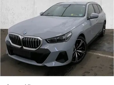 Usata BMW 520 Comfort Edition 197 CV (144 kW) 2025 Grigio Station wagon