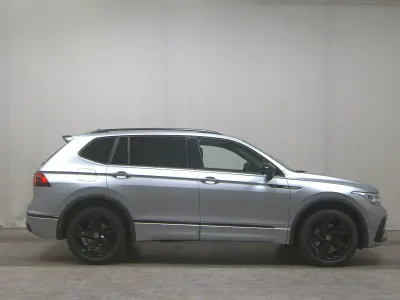 Gebraucht VW Tiguan Allspace R-line 190 PS (139 kW) 2023 Silber SUV