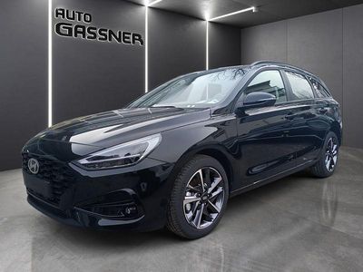 Neu Hyundai i30 Advantage 101 PS (74 kW) 2025 Schwarz Kombi