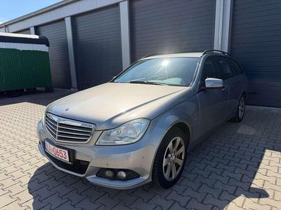 Gebraucht Mercedes C200 136 PS (100 kW) 2012 Grau Kombi