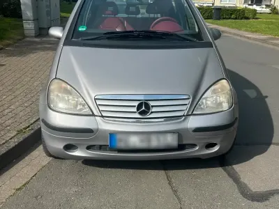 Brugt Mercedes A190 125 HK (91 kW) 1999 Grå Hatchback