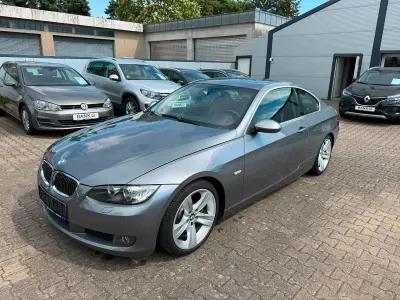 Gebraucht BMW 325 Performance 218 PS (160 kW) 2007 Grau Coupé