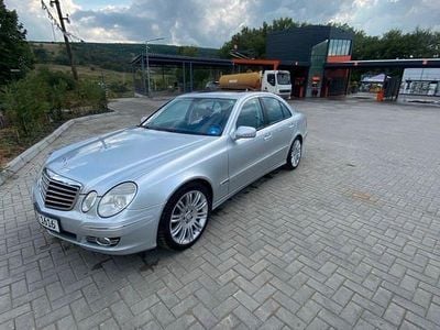 Mercedes E320