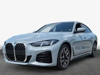 Nouă BMW 420 Comfort Edition 190 CP (139 kW) 2025 Gri Coupe