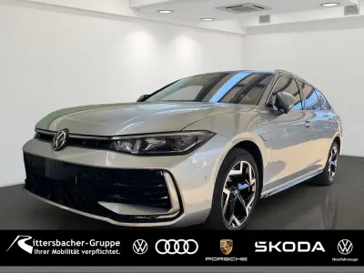 Gebraucht VW Passat R-line 175 PS (128 kW) 2025 Silber Kombi