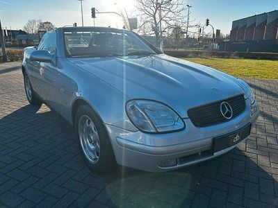 Usata Mercedes SLK200 136 CV (100 kW) 1998 Argento Cabrio